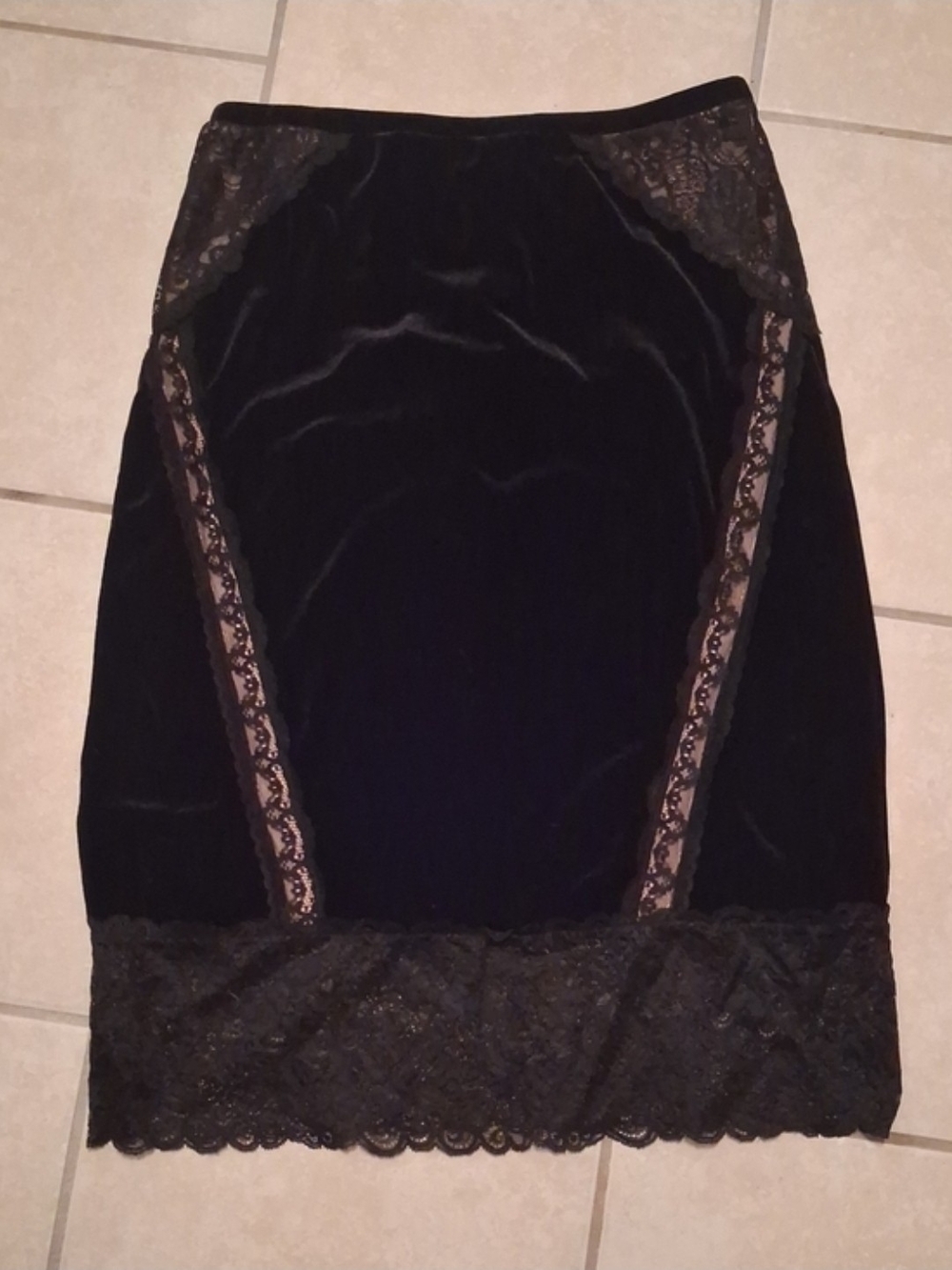 Y2K Div Of Junction West Women's Sz S Black Velour Lace Trim Pencil Skirt